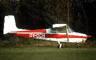 OY-DCH at Aars